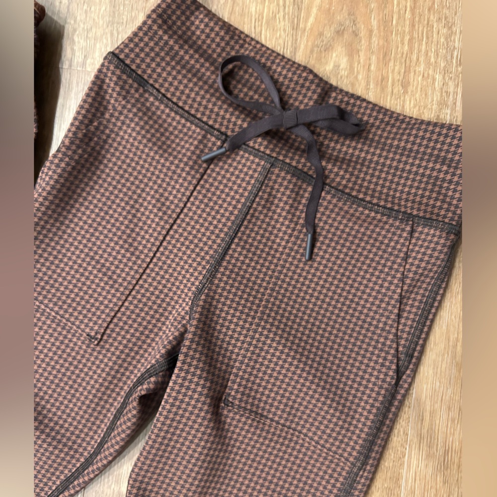 Offline by Aerie Brown Houndstooth Leggings - Picture 2 of 5